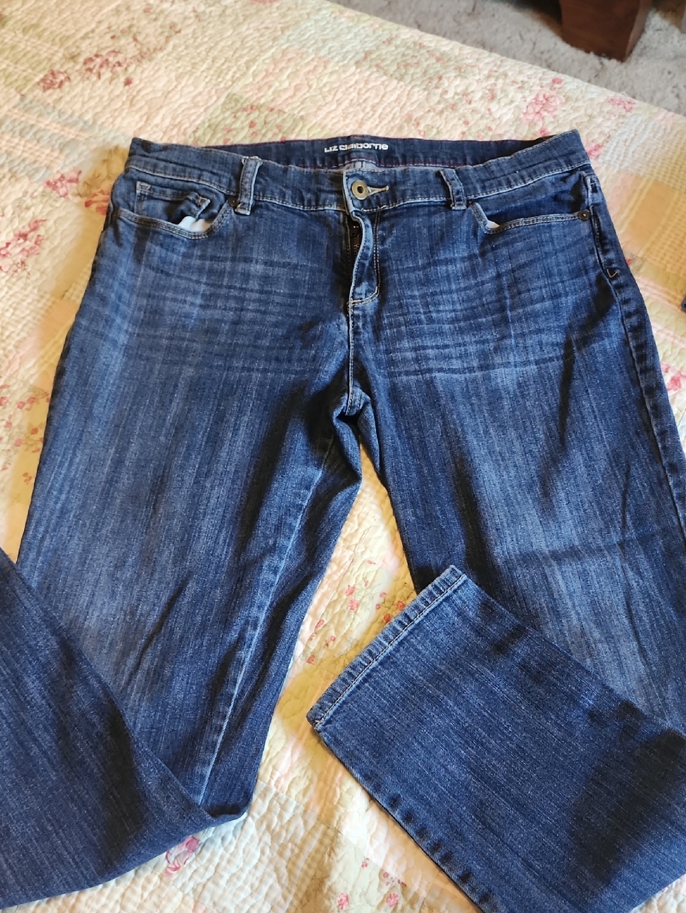 Liz Claiborne Women's Dark Blue Straight-Leg Jeans